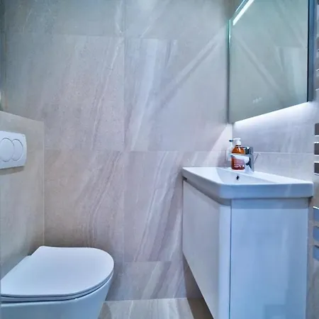 Port Of - Scooters Included *