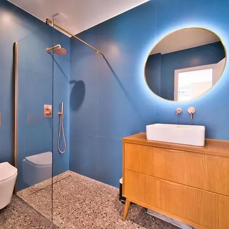 Port Of - Scooters Included *