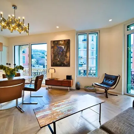 Port Of - Scooters Included Apartment