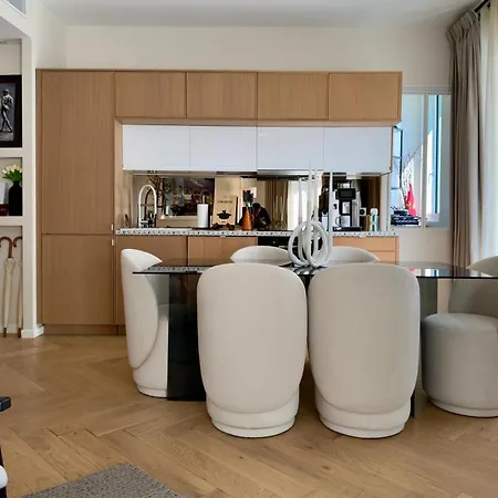 Port Of - Scooters Included Apartment *