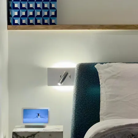 Port Of - Scooters Included Apartment *