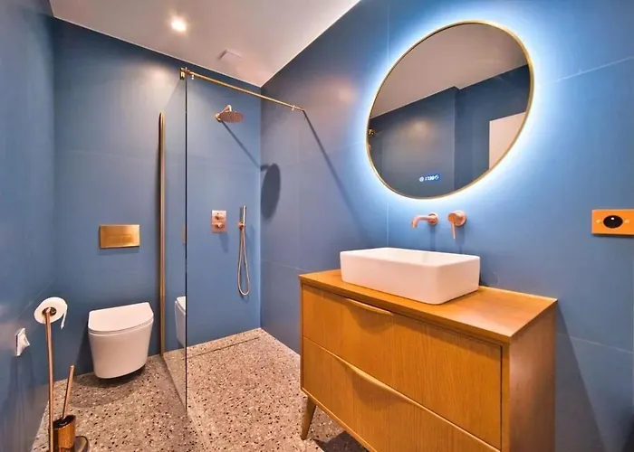 Port Of - Scooters Included Apartament Nicea